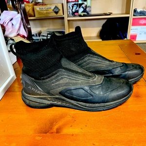 Ariat Ascent women’s 9.5 paddock boots